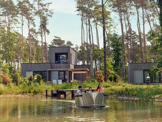 E-boats Terhills Resort