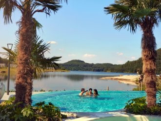Outdoor pool Terhills Resort