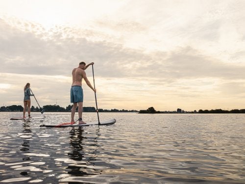 Stand-up paddleboarding Le Lac d'Ailette