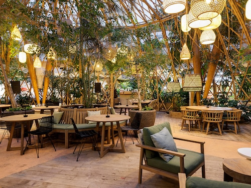 Central Garden Parc Sandur
