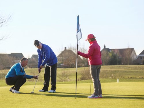 9-hole golf course Parc Sandur
