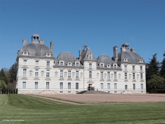 Château de ChevernyLes Hauts de Bruyères