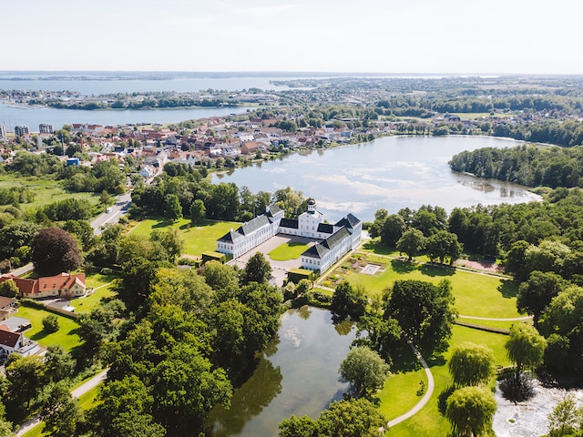 Schloss Gråsten und die Königlichen GärtenNordborg Resort