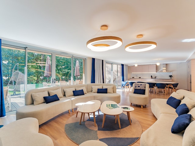 Cocoon VIP domek 12 persons