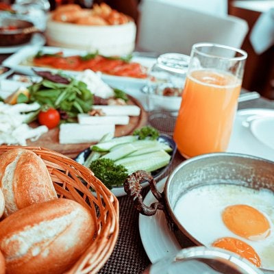 (Luxury) breakfast package (delivered to your cottage)