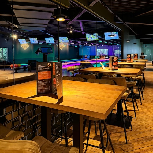 Photo Strike Sports Café